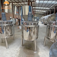 Cuve de mélange verticale chauffante en acier inoxydable 304/316, cuve de stockage isolée à double enveloppe avec agitateur pour l'industrie alimentaire, cosmétique et chimique, certifiée CE