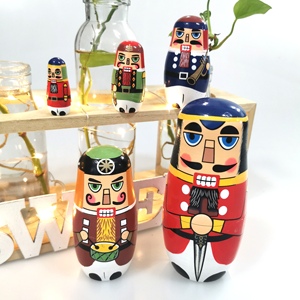 Juego de muñecas decorativas de Navidad de madera, juegos de muñecas anidadas, juguetes de regalo pintados a mano, regalo de madera, juguetes de madera - Product Image 6
