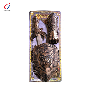 Chengji Kids Juegos de armas de plástico Simulación de vestir Bronce Espada Escudo Medio Bracer Plástico Espadas de juguete baratas para niños - Product Image 5