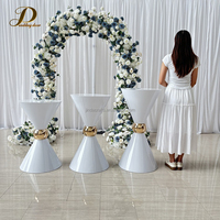 Décoration de fête d'anniversaire pas chère, table de desserts, socle à gâteau moderne en métal blanc