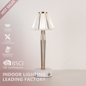 Lampe de table rechargeable au design luxueux, lampe de bureau portable sans fil de style nordique, design original, intensité réglable, lumière décorative de nuit - Product Image 2