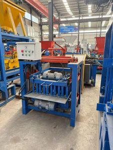 Ad alta efficienza interblocco blocchi di pavimentazione che fanno macchina all'ingrosso 220V PLC componenti con motore per la produzione di argilla cava - Product Image 3