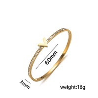 Bracelets manchette en acier inoxydable or rose pour femme Accessoire de mode avec lettre «V» et bracelets en demi-cristal
