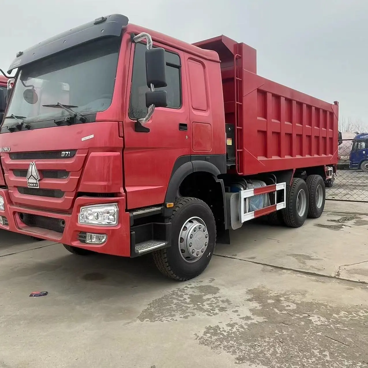 中国中古HOWOダンプトラック10輪Sinotruk 6x4 8X4 371hp中古ダンプカー