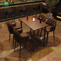 Tabourets de bar en métal rétro pour café, bistro et salon, ensemble de table et de chaises commerciales.