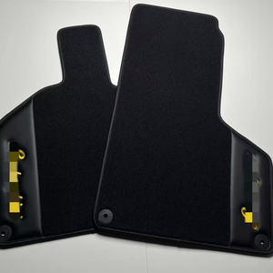 Tapis de sol adaptés à la Lamborghini URUS. Intérieur tout-terrain hybride Urus <span class=keywords><strong>SE</strong></span>. Tapis de sol en cuir entièrement recouvrants. - Product Image 1