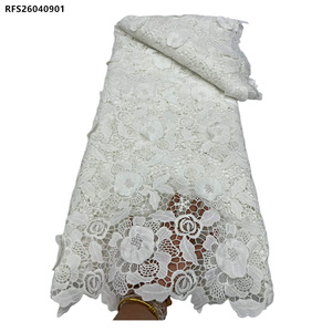 Tissu en dentelle <span class=keywords><strong>soluble</strong></span> dans l'eau brodé de fleurs, couleur unie, style nigérian, tissu en dentelle guipure africaine blanche - Product Image 5