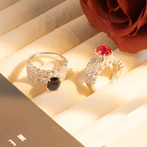 Bagues unisexes en silicone plaqué rhodium avec rubis de laboratoire de 2 carats en forme d'opale, certifiées par un tiers, pour mariage et fête - Collection All Fashion - Product Image 6