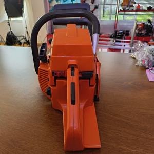 Tronçonneuse à faible consommation de carburant, importée de Suède, machines de jardinage industrielles et de bricolage pour l'abattage du bois, alimentation à l'essence - Product Image 2