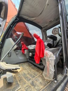 Excavadora hidráulica sobre orugas Doosan DX225 estándar superior de 22 toneladas Original de segunda mano importada de Corea - Product Image 6