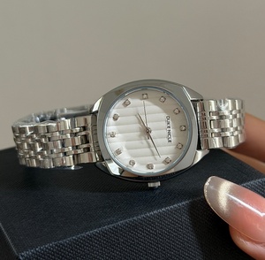 Montre à quartz pour femmes, élégante et tendance, boîtier en alliage, aiguilles en acier inoxydable, cadran en verre, résistance à l'eau 3BAR - Product Image 2