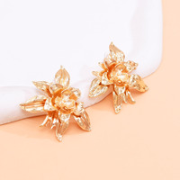 Strand 3D Blumen Mehrschichtige Legierung Ohrstecker Sommer Damen Instagram-Style Vintage Gold und Silber Blumen-Ohrstecker