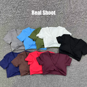 Vêtements de sport personnalisés vêtements de sport Ropa Deportiva athlétique salle de sport entraînement sport haut court Yoga rembourré <span class=keywords><strong>t</strong></span>-shirts <span class=keywords><strong>Femme</strong></span> 2024 - Product Image 5