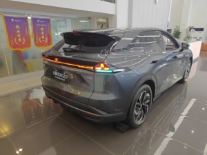 Nuovissimo SUV Elettrico Deepal S07 2025 con Guida a Sinistra, Interni Scuri, Sedili in Pelle - Fornitura Affidabile e Spedizione dal Mercato Premium - Product Image 5