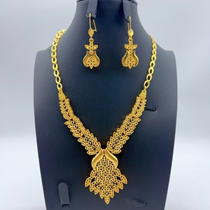 Parure de bijoux ZX Bride plaquée or 24 carats, collier et boucles d'oreilles, accessoires de mode africains pour femme, ensemble deux pièces tendance et unique, pour femme éclatante - Product Image 4