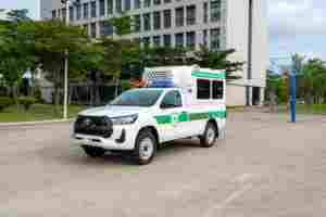 गर्म नई T0y0a हिलक्स डीजल मैनुअल ट्रांसमिशन ऑफ-रोड आपातकालीन एम्बुलेंस पिकअप - Product Image 3