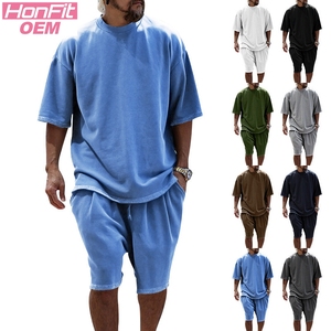 Logo personnalisé T-<span class=keywords><strong>shirt</strong></span> <span class=keywords><strong>et</strong></span> <span class=keywords><strong>short</strong></span> de sport légers pour hommes Ensembles de t-shirts streetwear décontractés grande taille <span class=keywords><strong>et</strong></span> respirants - Product Image 1