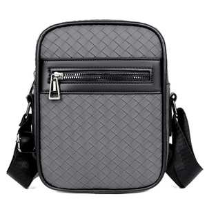 Sac à bandoulière personnalisé pour homme, style coréen, tendance, décontracté, petit sac messager carré tissé, vente en gros, à la mode pour les jeunes - Product Image 5