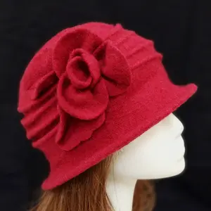 HZM-23384 mode feutre chapeaux femmes hiver laine cloche chapeau avec fleur dames robe église chapeau fleur décoration