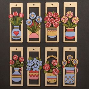 Wholesale Unique Shape Unfinished Boxwood Slice Flower Shape DIY Graffiti Pendant <b>Bookmark</b> China Gift - Product Image 1
