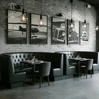 Ensemble de mobilier de restaurant de luxe Ron Group : banquette en cuir noir et table carrée rembourrée noire