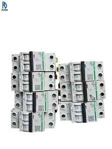 Interruptor de Circuito en Miniatura IC65H 2P, Dispositivo Eléctrico Funcional, Protección Contra Sobrecarga y Cortocircuito - Product Image 1