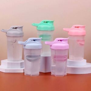 Bouteilles shaker personnalisées sans BPA de 500 ml (17 oz) avec logo et lignes de mesure pour cadeaux d'entreprise promotionnels - Product Image 5