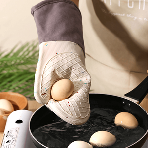 Gants de cuisine en silicone imperméables et résistants à la chaleur pour four et micro-ondes - Product Image 2