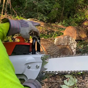 Motosierra portátil de 30 pulgadas de alta potencia de la mejor calidad, motosierra de gasolina OEM de corte de árboles de grado Industrial personalizada - Product Image 2