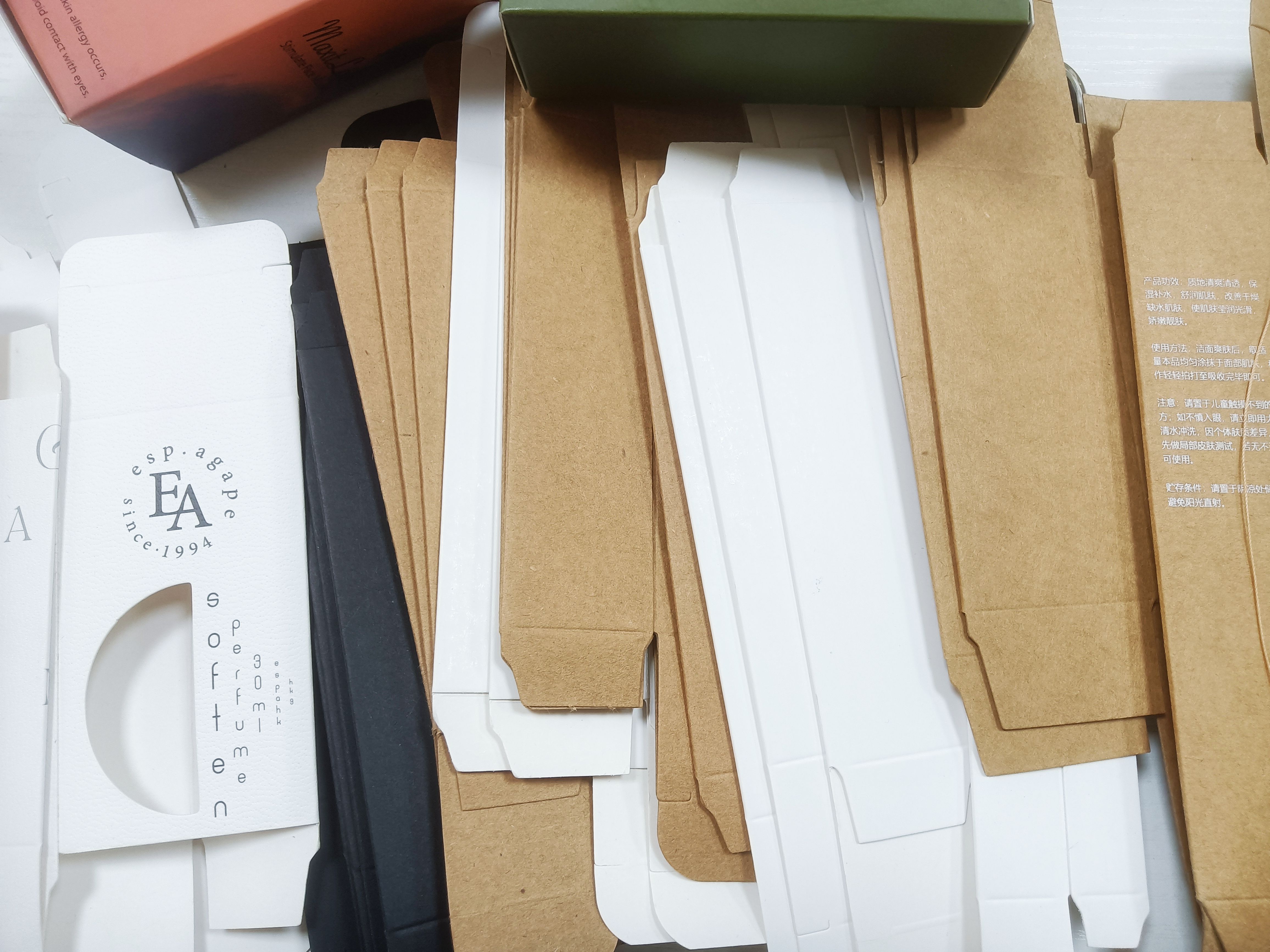 สีที่กำหนดเอง