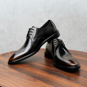 Nuevos zapatos casuales de cuero de lujo, zapatos formales de negocios para hombre de cuero genuino, zapatos de boda retro a la moda. - Product Image 1
