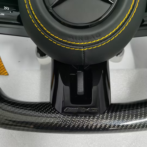 Volant <span class=keywords><strong>AMG</strong></span> en fibre de carbone brillante pour toutes les Mercedes-Benz avec palettes de changement de vitesse en carbone jaune agrandies – Ensemble volant - Product Image 6