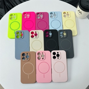 Nueva Funda Magnética de Silicona Líquida para iPhone 16 15 14 13 12 Pro y ProMax - Product Image 1
