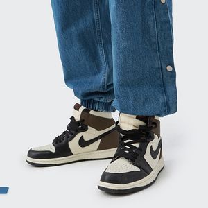 Lo último en pantalones vaqueros de calle azules nuevos, pantalones vaqueros de moda con botones laterales y logotipo personalizado para hombres - Product Image 4