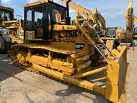 Bulldozer sur chenilles d'occasion CATD6D de 16 tonnes avec roulement de moteur, conçu pour l'installation de pipelines souterrains multi-terrains et doté d'une conception économe en énergie