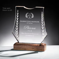 Usine Creative design service personnalisé trophée de prix de cristal base en bois k9 trophée en bois de cristal pour les cadeaux de cérémonie