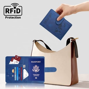 <span class=keywords><strong>RFID</strong></span> blocco passaporto portafoglio viaggi Accessioes passaporto protezione PU finto passaporto Cover con chiusura a bottone