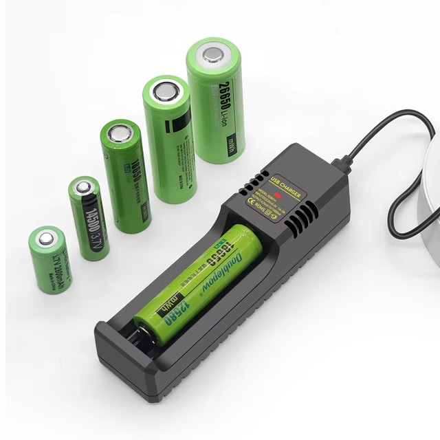 KINVS K01 Portable USB 18650/14500 Lithium-Ion Battery Charger LED Illumination High-Efficiency 4.2V-1A Output 5V-1A/2A/3A Input