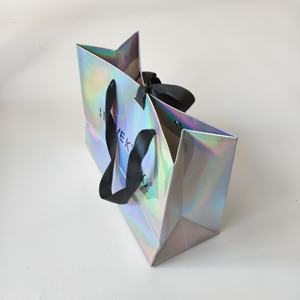 Luxury Laser Printed Paper Bag with Handle Custom Holographic Gift Bag Reusable Grocery Shopping Bags for Cosmetics Packaging - Product Image 3