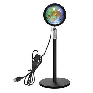 Lâmpada de Projeção SunsetLamp RGB LED com Controle Remoto por APP para Decoração Estética de Quarto e Fotografia, CE RoHS - Product Image 1