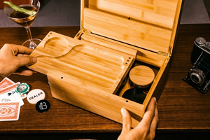 Boîte de rangement décorative en bambou OEM avec serrure, plateau roulant coulissant, boîtes en bois à brosse avec couvercle à charnière - Product Image 2