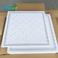 Plaques de plafond en PVC décoratives, artistiques, ignifuges, insonorisantes, résistantes à l'humidité, 2x2, grille de plafond, hôpital, appartement, hôtel