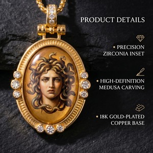 Pendentif Tête de Serpent Méduse Vintage en Laiton Plaqué Or avec Zircon et Émail Fait Main, Collier Gothique Tendance, Bijou pour Réseaux Sociaux - Product Image 2