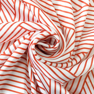 2025ผ้าพันรอบคอสี่เหลี่ยมเล็กกระเป๋าลายทางสีดำและขาวใหม่ฤดูร้อน - Product Image 3