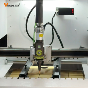 Machine de découpe laser à fibre mini 2-en-1 400*400 pour gravure sur métal et non-métal - Product Image 5