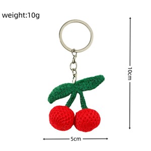 Encantador <span class=keywords><strong>llavero</strong></span> de cereza de ganchillo hecho a mano <span class=keywords><strong>Amigurumi</strong></span> hilo fruta <span class=keywords><strong>llavero</strong></span> para bolso de coche accesorios colgantes - Product Image 2