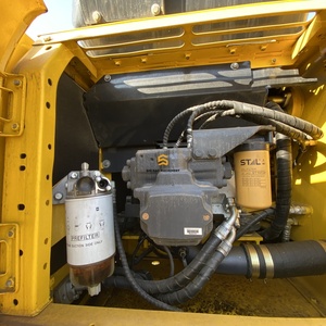 Excavatrice sur chenilles d'occasion KOMATSU PC210LC 21T, modèle 2020, avec moteur, pour travaux d'excavation et de construction à grande échelle - Product Image 3