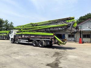 Offre Spéciale <span class=keywords><strong>pompe</strong></span> à béton Zoomlion 42m 46m 38m 37m 56m 52m 52m camions Benzz châssis <span class=keywords><strong>pompe</strong></span> à béton <span class=keywords><strong>camion</strong></span> 56m 54m 52m 46m 38 - Product Image 4