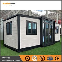 Maison conteneur pliable et extensible pour résidence temporaire portable, idéale pour les projets d'ingénierie en extérieur et les camps.