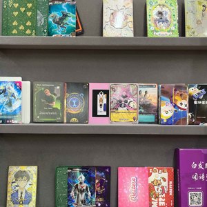 Tarjetas Coleccionables Personalizadas de Primera Calidad, Tarjetas de Anime y Dibujos Animados, Tarjetas de Juego con Bolsa de Lámina Protectora para el Mercado Japonés - Product Image 4